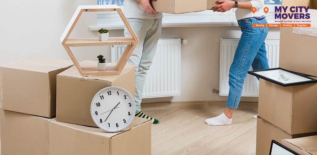 Choosing Between Hourly or Flat-Rate Movers